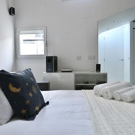 For You Rentals Apartamento Temporal Con Encanto A Pocos Metros Del Sol Myr13 Madrid Bagian luar foto