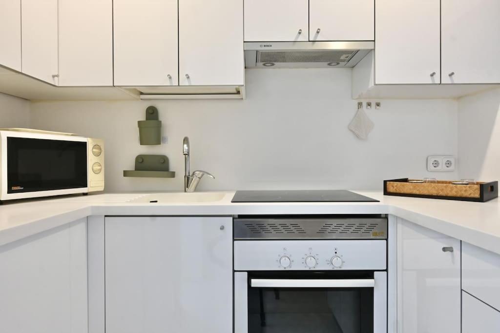 For You Rentals Apartamento Temporal Con Encanto A Pocos Metros Del Sol Myr13 Madrid Bagian luar foto