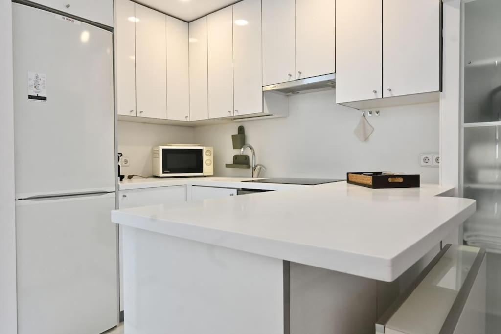 For You Rentals Apartamento Temporal Con Encanto A Pocos Metros Del Sol Myr13 Madrid Bagian luar foto