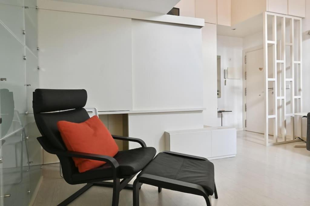 For You Rentals Apartamento Temporal Con Encanto A Pocos Metros Del Sol Myr13 Madrid Bagian luar foto